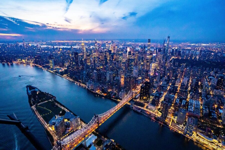 New York: Private Scenic Helicopter Charter with Champagne - Who should book this charter, and who might not