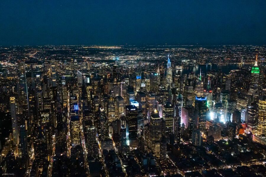 New York: Private Scenic Helicopter Charter with Champagne - Where you depart and land: weekday vs weekend heliport switches