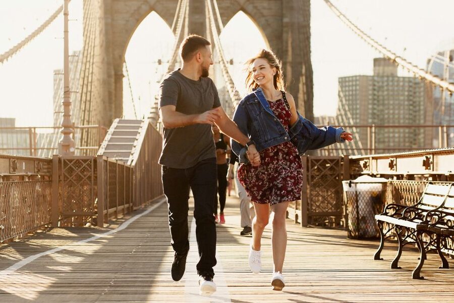 New York: Professional Photoshoot at Brooklyn Bridge - Getting the flow right on the bridge, 30 minutes to 1 hour