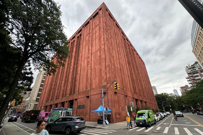 New York Soho and the Village Art and Architecture Tour - A 2-Hour Architecture Walk That Respects Your Time