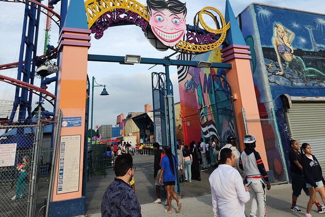 New York: THE BEST OF BROOKLYN - Coney Island Beach and Boardwalk: Classic Seaside Energy in One Stop