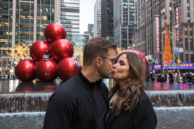 New York: Times Square Professional Photoshoot - Choosing photos and paying for extras, so plan your priorities