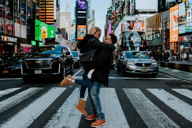 New York: Times Square Professional Photoshoot - Meeting at 1501 Broadway and how the 1 to 2 hours works