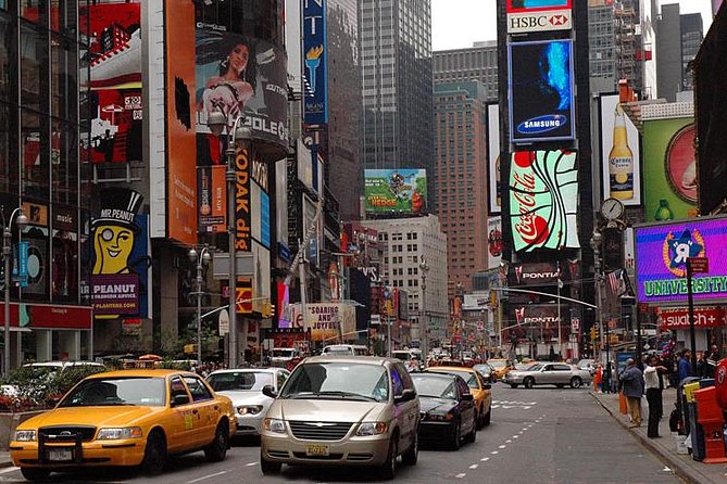 New York Tour by Subway and Bus with Private Guide - Subway and bus, with a guide who actually plans your day