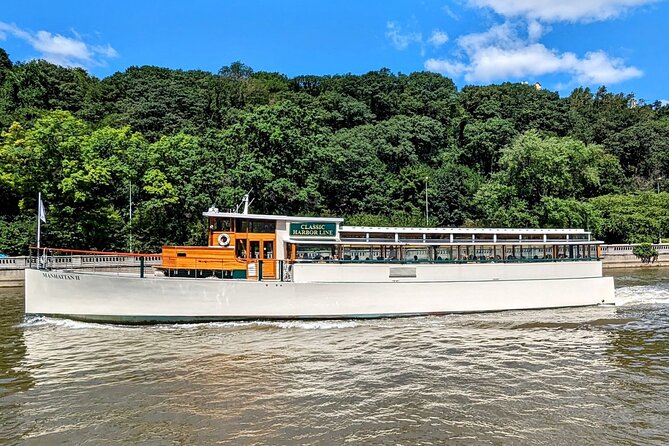 New York Urban Wildlife Sunset Boat Tour - Drinks and sandwiches: a smarter way to do sunset on a boat