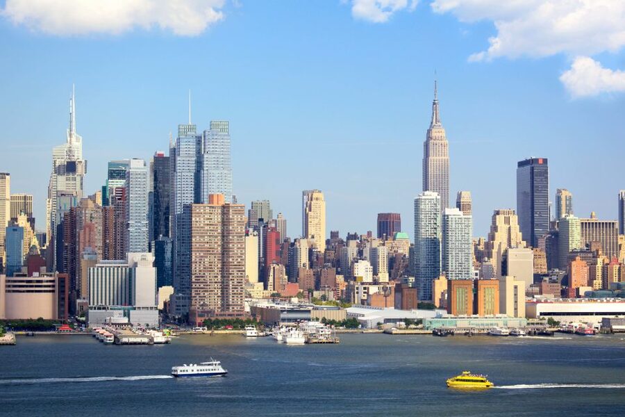 Newark Liberty International Airport: Manhattan Transfers - The Curbside Pickup Process That Keeps You Oriented