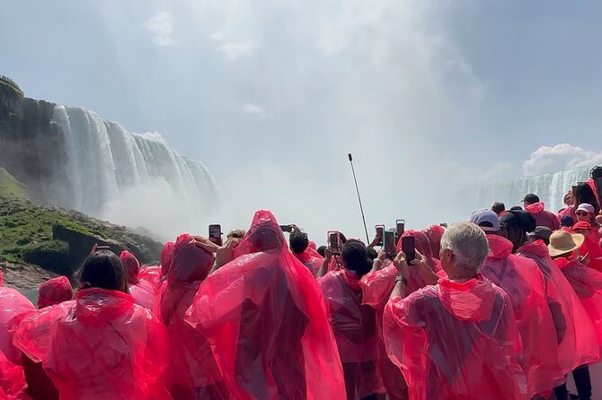 Niagara Falls Express Tour from NYC – US & Canada in One Day - Hornblower Cruise vs Journey Behind the Falls, and why season matters
