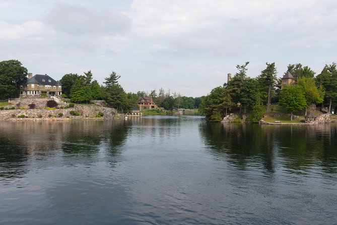 Niagara Falls, Toronto and 1000 Islands, 3 Day Tour from NYC - Hotels, Breakfast, and the Real Meaning of Included Comfort