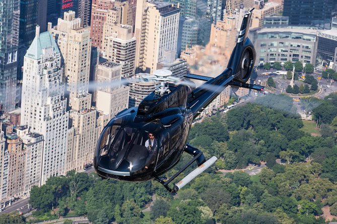 NY Helicopter Tour: Manhattan & Brooklyn (Heliport Fees Incl.) - Live commentary from the pilot, and how to get more out of it