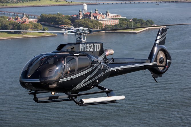NY Helicopter Tour: Ultimate NYC Sightseeing (Heliport fees Incl) - HeliNY6 East River Check-In: quick, secure, and built for flow