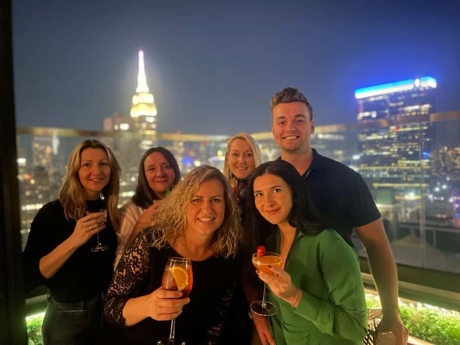 NYC: Bar, Lounge and Rooftop Nightlife Tour - The 3-Hour Midtown Bar and Rooftop Plan That Keeps Energy High