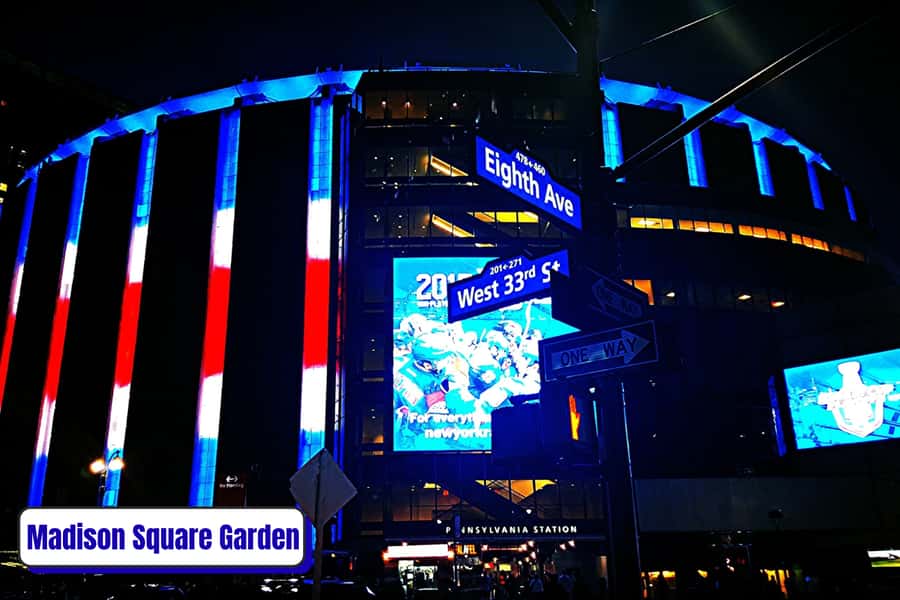 NYC : Big Apple City Lights & Broadway Express Tour 40 Mins - Times Square light show: when you get to stop and shoot