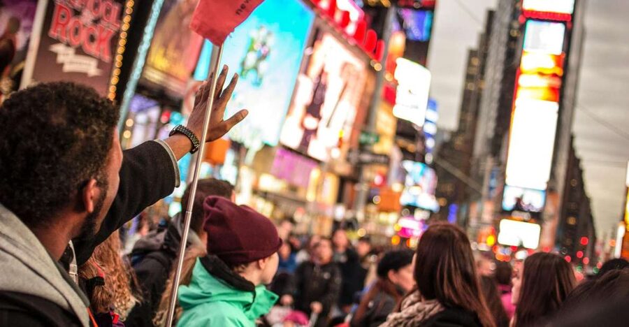 NYC: Broadway and Times Square Insider Tour with a Performer - Sardi’s, Shubert Alley, and the Edison Hotel: the business side of show culture