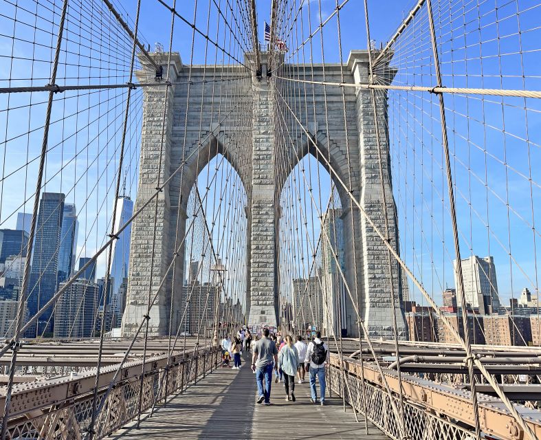 NYC: Brooklyn Bridge and Dumbo Guided Walking Tour - Should you book this Brooklyn Bridge and Dumbo walking tour?