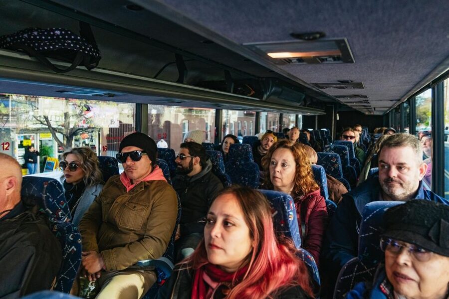 NYC: Brooklyn, Bronx, Queens Sightseeing Bus Tour - Manhattan Warm-Up: Apollo Theater and Yankee Stadium Photo Stops