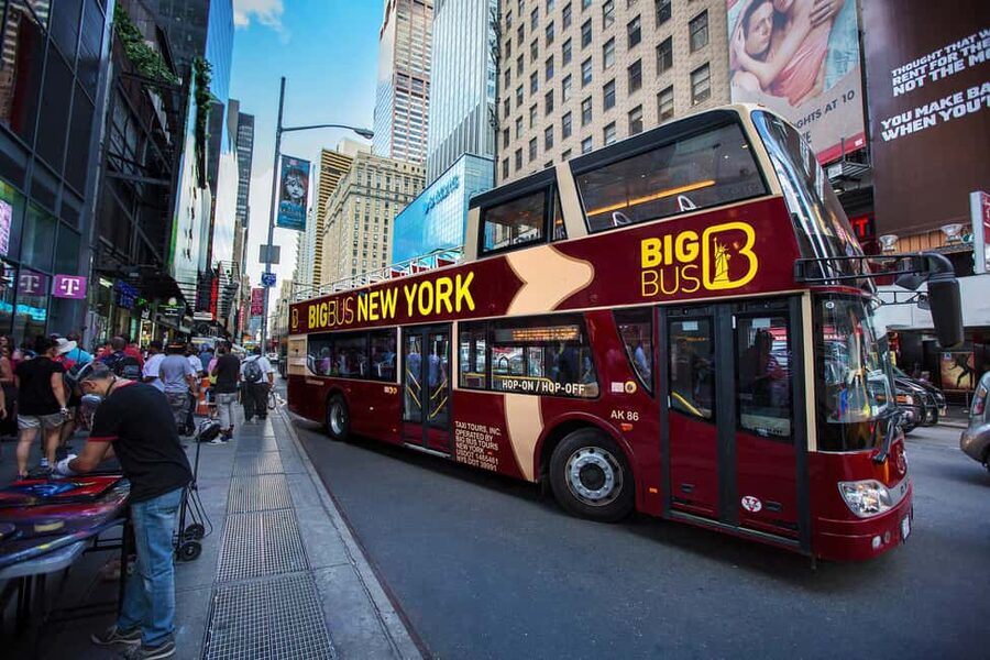 NYC: Brooklyn & DUMBO Bus and Walking Tour with Local Guide - Key Highlights Worth Your Time