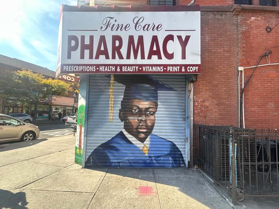 NYC, Brooklyn: Notorious Biggie Smalls Themed Walking Tour - Getting to the start: Jay St-MetroTech and the Downtown Brooklyn meetup
