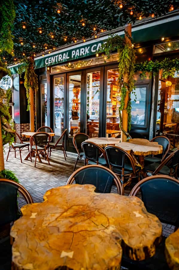 NYC: Central Park Cafe Scenic Lunch & Dinner Experience - Service and atmosphere: the good, the occasional hiccup