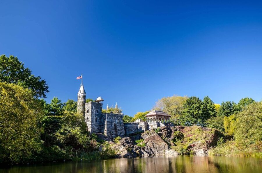 NYC: Central Park Guided Walking Tour English-Spanish - The Mall and Literary Walk to Bethesda Terrace and Fountain