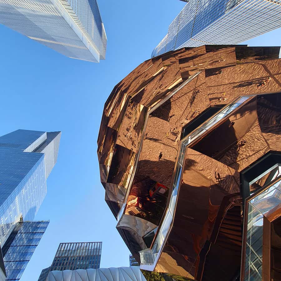 NYC: Chelsea District Private Guided Walking Tour - Pier 57 Meet-Up and Finding Your Military Green-Strap Guide
