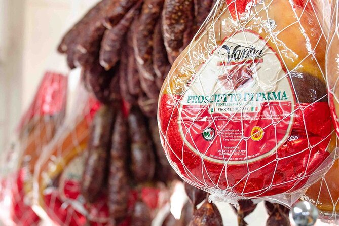 NYC: Chinatown & Little Italy Food Tour with 7 Flavorful Tastings - Chinatown to Canal Street: The Route That Feels Like a Living Gateway