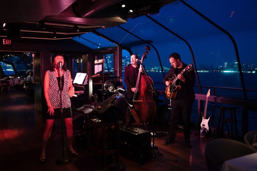 NYC: Christmas Eve Gourmet Brunch or Dinner Harbor Cruise - The brunch vs dinner choice, and why it changes the whole vibe