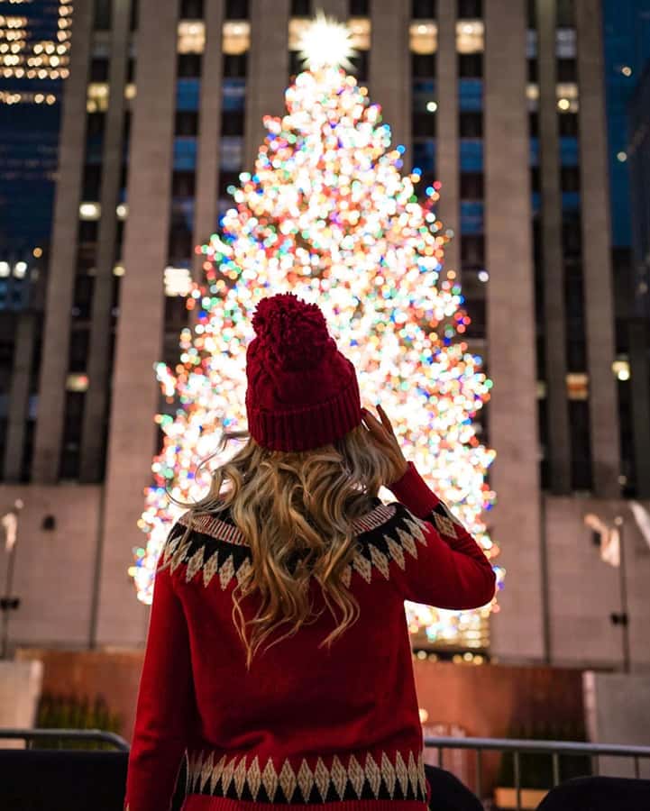NYC: Christmas Holiday Guided Walking Tour with Dessert - Key highlights you should know before you go