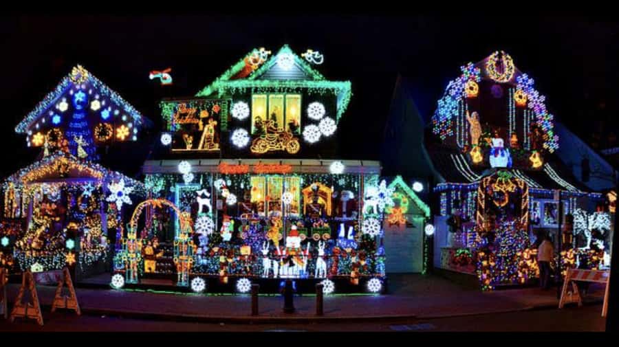 NYC: Christmas Lights Tour and Dyker Heights - Bay Ridge First, Dyker Heights Next: Why This Order Works