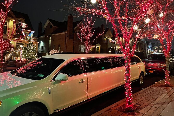 NYC Christmas Lights Tour by Limousine, SUV Or VAN. Dyker Heights - Hotel Pickup, 4 Hours, and How to Plan Your Evening