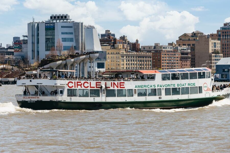 NYC: Circle Line 1.5-Hr Landmarks Skip-The-Box-Office Cruise - Bridges Close-Up: Brooklyn, Manhattan, Williamsburg, and the UN Area