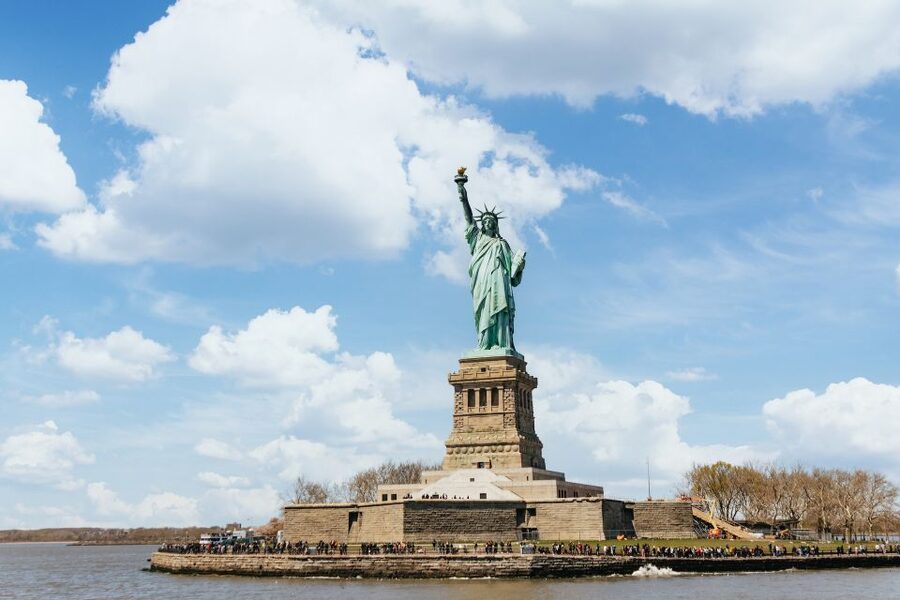 NYC: Circle Line 1.5-Hr Landmarks Skip-The-Box-Office Cruise - Comfort, Seating, Restrooms, WiFi, and the Onboard Layout