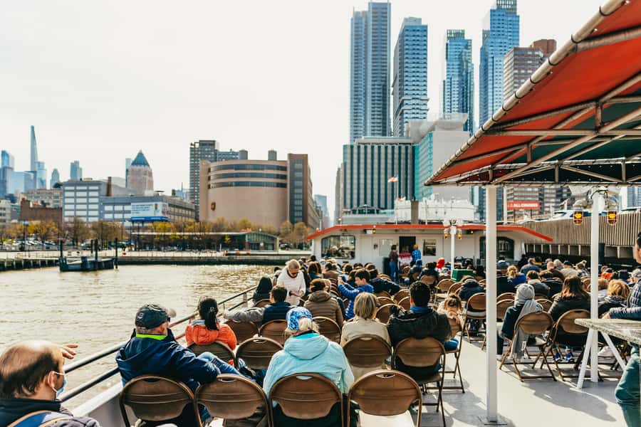 NYC: Circle Line 2.5 Hour Best of NYC Boat Cruise - Upper Manhattan landmarks, from Columbia to Harlem
