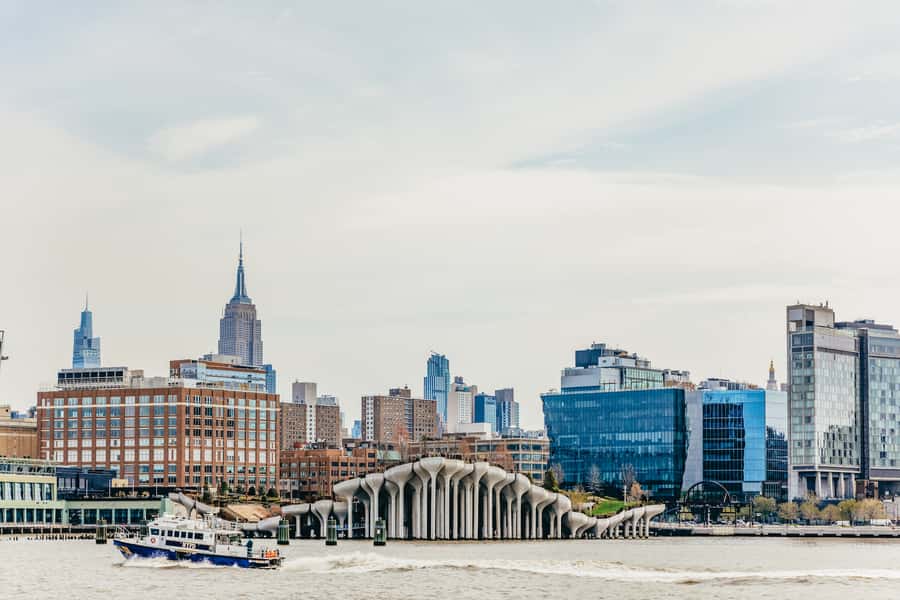 NYC: Circle Line 2.5 Hour Best of NYC Boat Cruise - Yankee Stadium and sports energy, plus why it lands well on a cruise