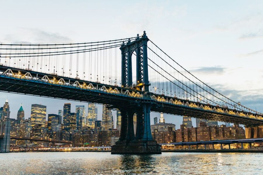 NYC: Circle Line 2h Harbor Lights Cruise Skip-The-Box-Office - Dumbo, Chrysler Building, and How the Angles Change