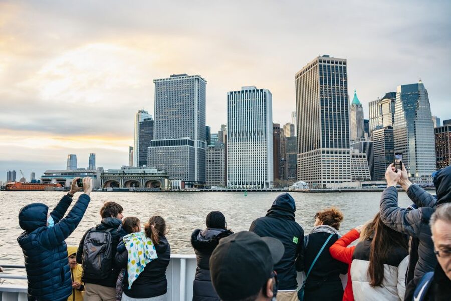NYC: Circle Line 2h Harbor Lights Cruise Skip-The-Box-Office - South Street Seaport and the City Lights Moment