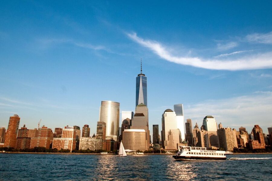 NYC: Circle Line "The Beast" Midtown/Downtown Speedboat Ride - Who should book, and who should skip the Beast