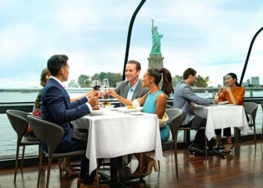 NYC: City Cruises Luxury Brunch, Lunch or Dinner Cruise - Your 3-course prix fixe meal and the bar setup