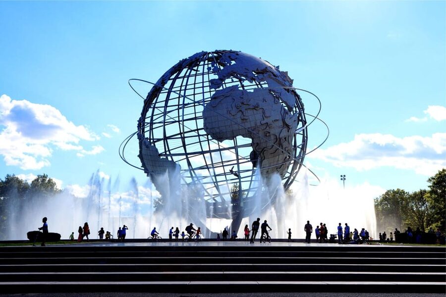 NYC: Contrast Tour Manhattan, El Bronx, Queens & Brooklyn - Brooklyn from Williamsburg to DUMBO: culture, bakery stop, and Manhattan views