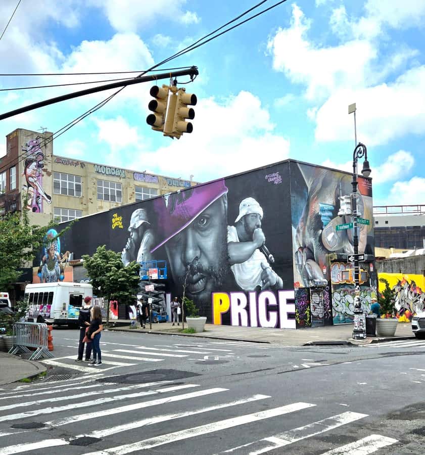 NYC Contrasts Tour: Harlem, Bronx, Bushwick, Queens, and Brooklyn - The ending options: Dumbo and Brooklyn Bridge, or Chinatown and Little Italy