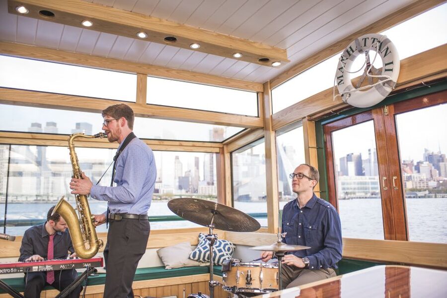 NYC: Evening Jazz Cruise on the Yacht Manhattan - Price and value: is $134 worth 90 minutes of this?