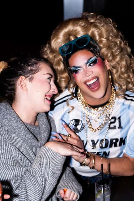 NYC: Fabulous Drag Night Out with a Drag Queen - Practical tips so you leave happy, not tired
