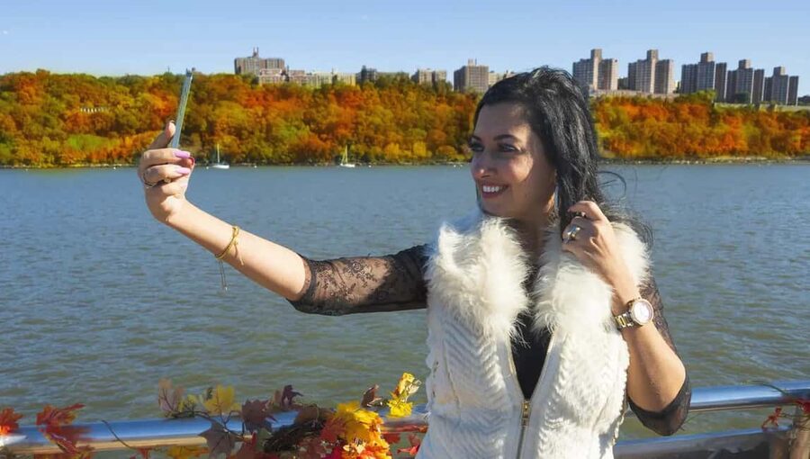 NYC: Fall Foliage Cruise with Live Guide - Key things to know before you go