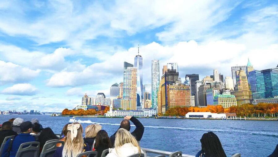 NYC: Fall Foliage Cruise with Live Guide - Who this cruise fits best, and who should skip it