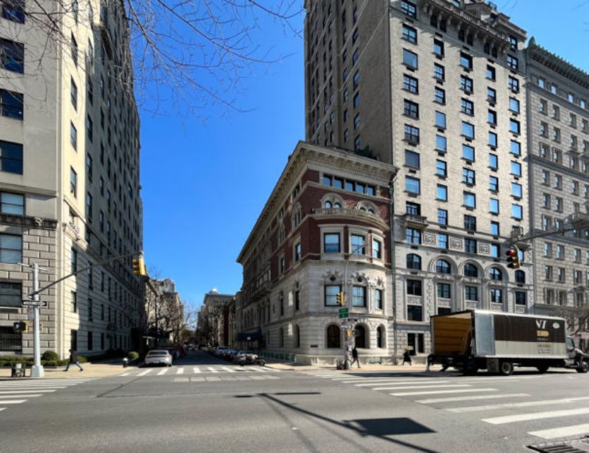 NYC: Fifth Ave Gilded Age Mansions Guided Walking Tour - Consulate General of France and cultural institutions along the route