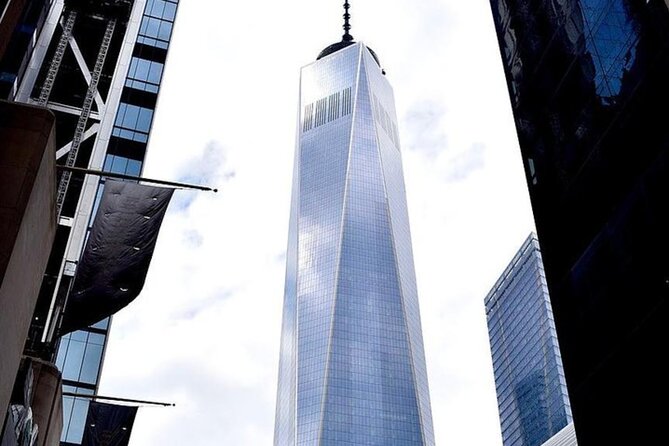 NYC Freedom Tower Private Photo or Video Experience - Stop 2: Wall Street Icons and Freedom Tower Sightlines