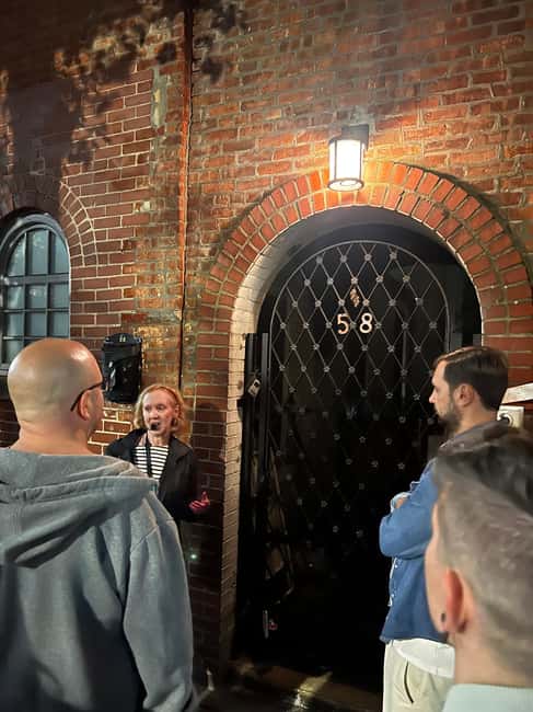 NYC: Ghosts of Greenwich Village 2 Hour Walking Tour - Waverly Diner start: pacing, meeting points, and what you’ll remember