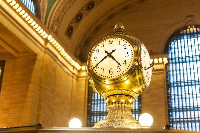 NYC Grand Central Terminal Self-Guided Walking Tour - Whispering Gallery: a classic feature with context
