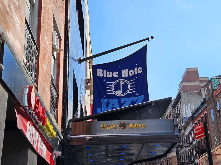 NYC: Greenwich, SoHo, Little Italy and Chinatown Tour - What to bring for a smooth 3.5 to 4 hour walking day