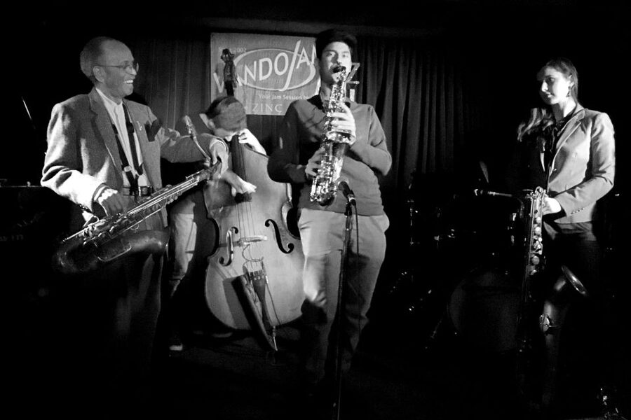 NYC: Greenwich Village Jazz Crawl - Tuesday-night Trad jazz and the late jam vibe
