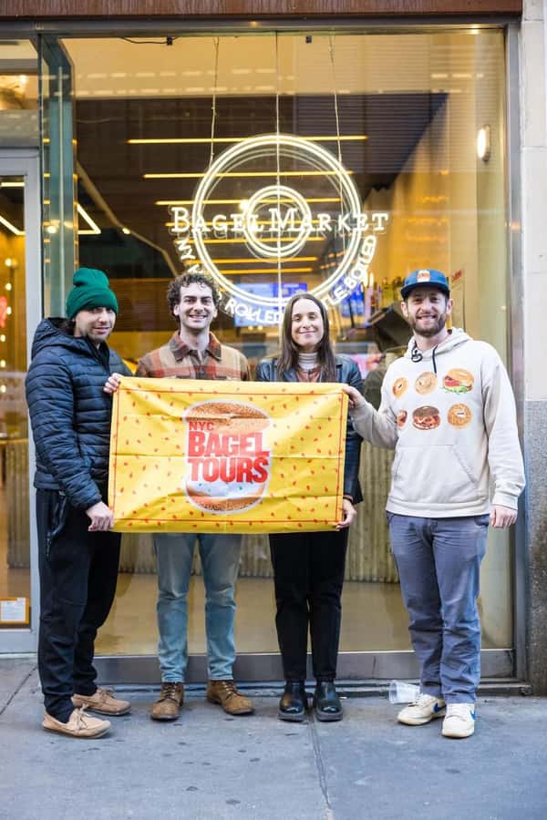 NYC: Guided Bagel Tour with Bagel Tastings - The 2-hour format: how this tour makes you taste more, not just walk more